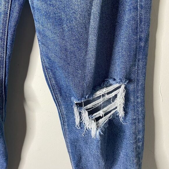 American Eagle Highest Rise 90s Boyfriend Jeans 4 Short - Picture 6 of 9